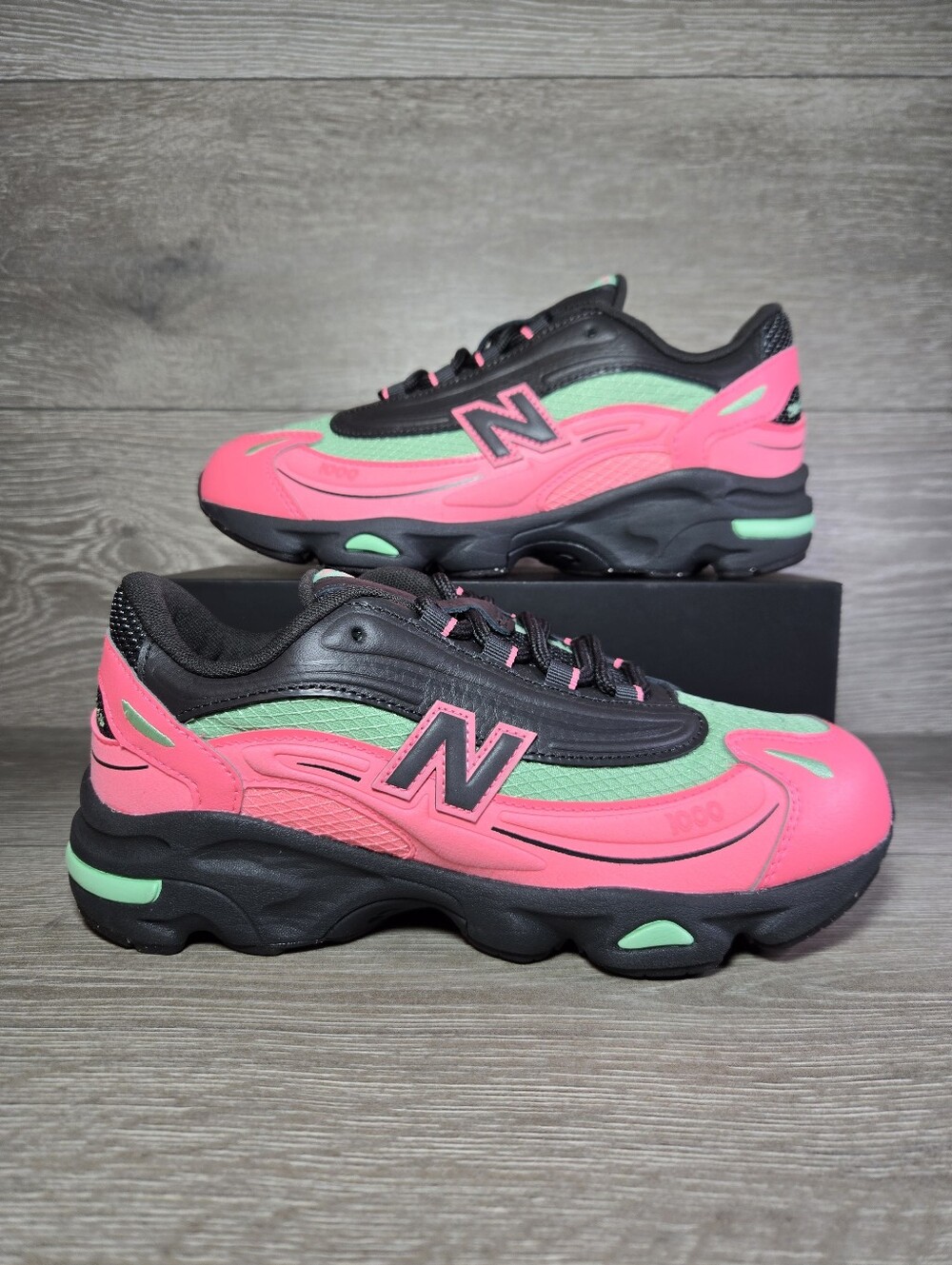 New Balance 1000 Shoes Watermelon Pink Green Size 5.5 Youth / 7 Womens Brand New